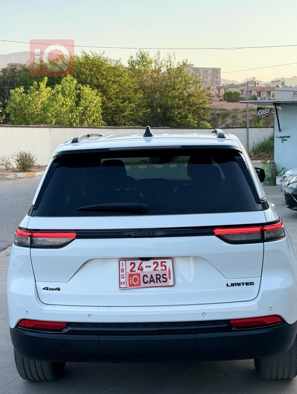 جيب جراند شيروكي